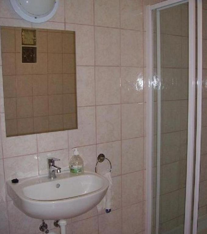 Bényei Fogadó Panzió és Étterem Erdőbénye Exterior foto